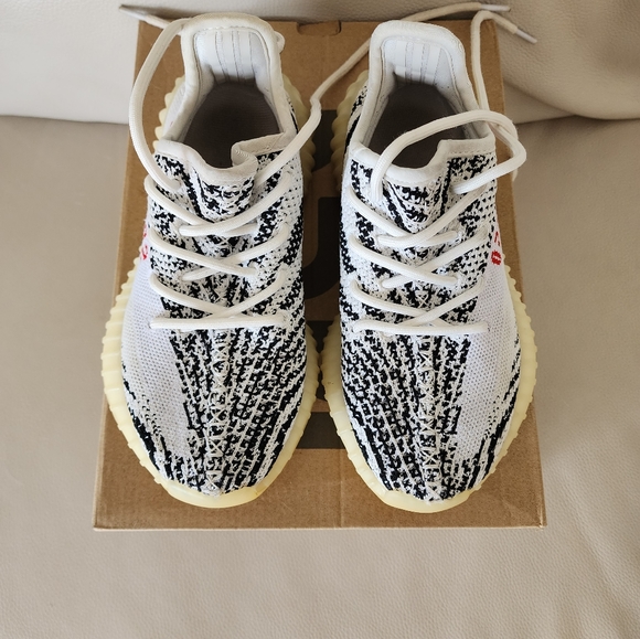 Yeezy Zebra Boost - Picture 2 of 5